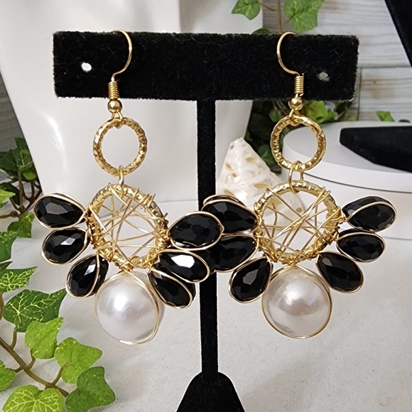 Artisan Gold Wire Art Earrings with Black Crystal Stones - Picture 3 of 6